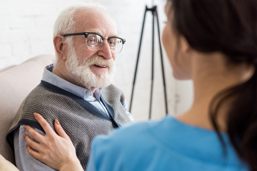 5 Benefits Of Luxury Assisted Living In Cramer Mountain, NC For Your Retirement