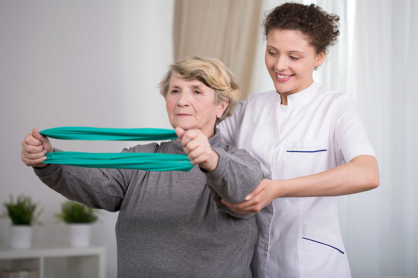 Comparing A Rehab Center And Assisted Living In Lakewood, NC For Your Loved One