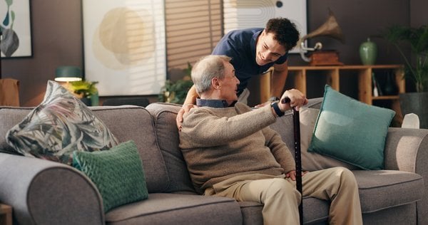 7 Questions to Ask on a Memory Care Community Tour