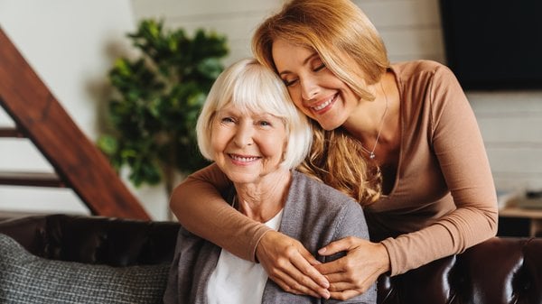 Is Your Parent Safe Living Alone? A Caregiver's Checklist